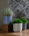Doniczka ceramiczna tłoczone liście jodełka ZGASZONA BIEL 13,5cm